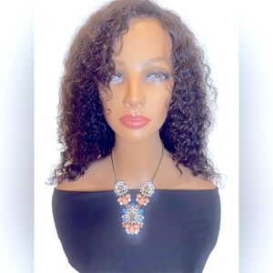 🌺Elegant Statement Necklace with Blue and Peach Accents